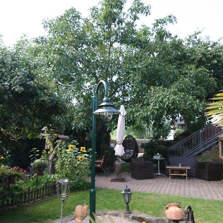 Eifelvulkan Neichen Dış mekan fotoğraf