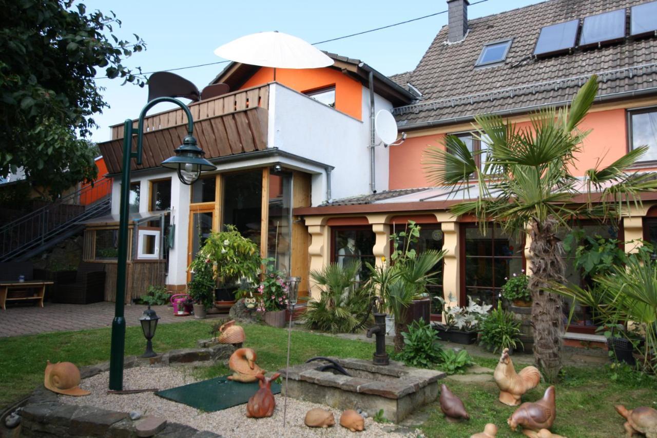 Eifelvulkan Neichen Dış mekan fotoğraf